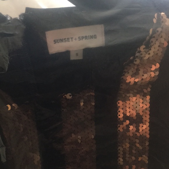 Sunset and spring gold and black sequin dress - Picture 2 of 4